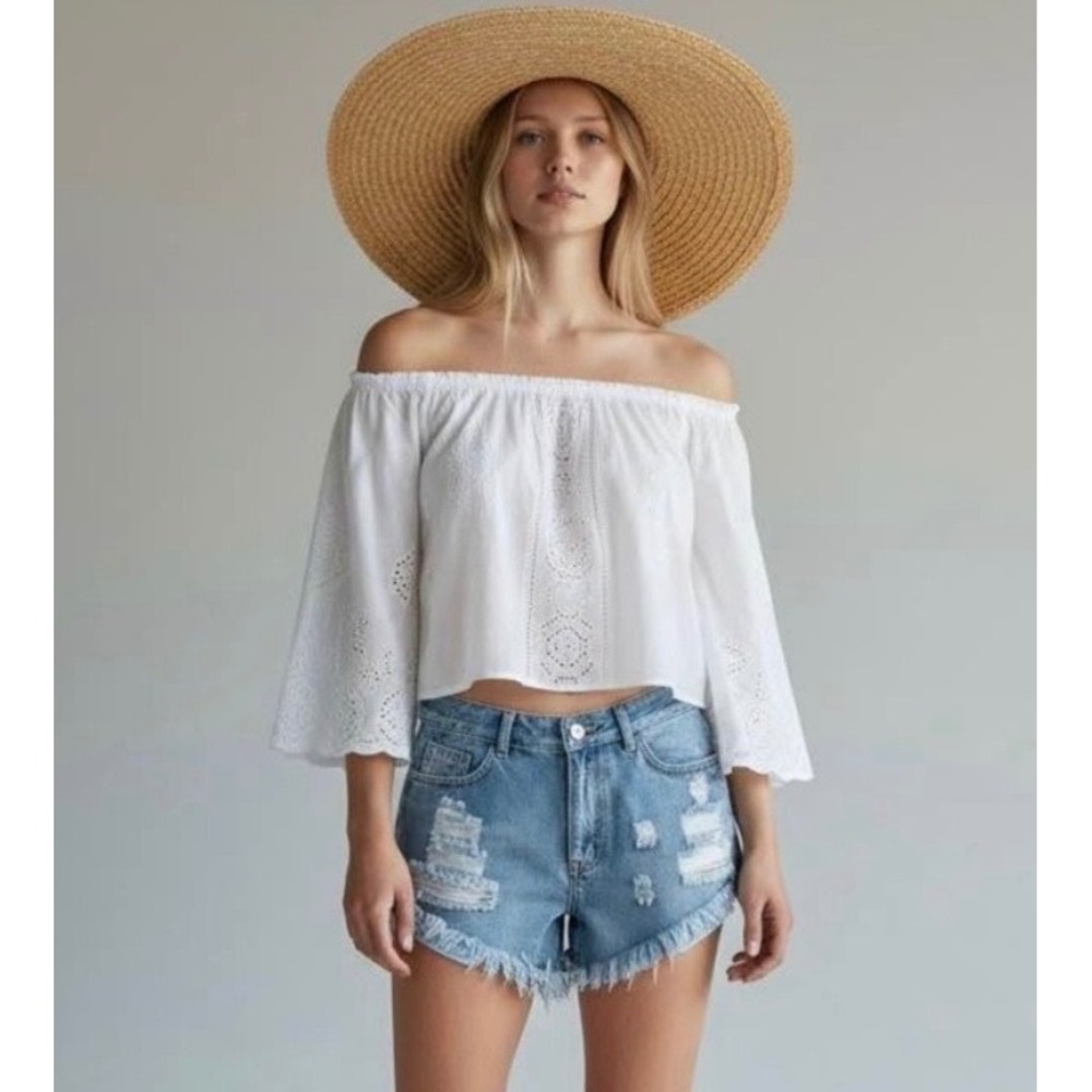 Distressed High Waisted Denim‎ Cutoff Shorts Blue Light Wash Size 6 Summer